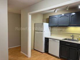 7 Country Squire Drive #G - Photo 1 of 1