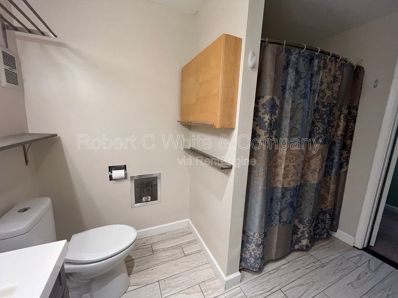 7 Country Squire Dr #G - Photo 5 of 7