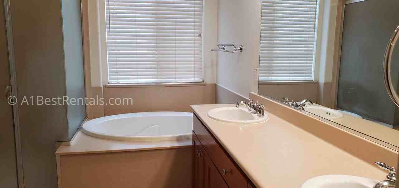 2513 Guadalajara Dr - Photo 3 of 26