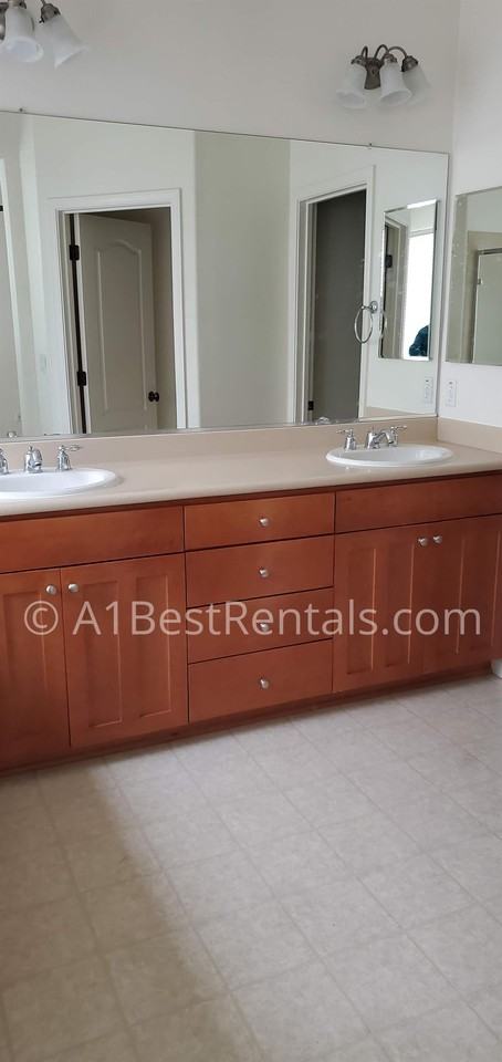 2513 Guadalajara Dr - Photo 4 of 26