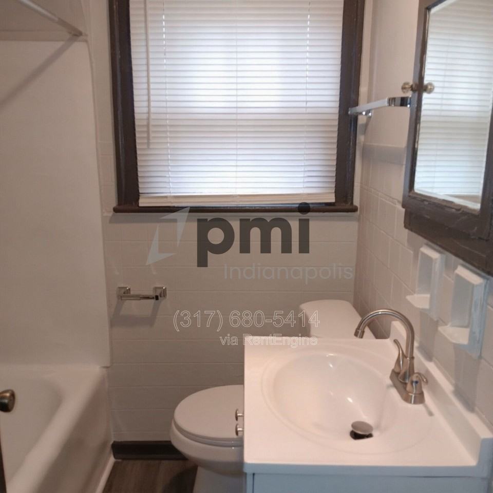 1619 S Randolph St - Photo 5 of 15