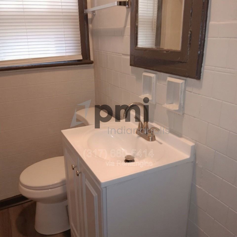 1619 S Randolph St - Photo 6 of 15