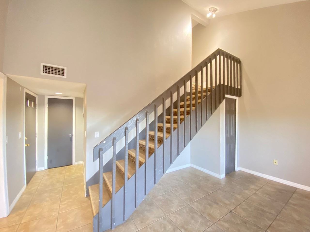 650 Trinidad Ct - Photo 3 of 36