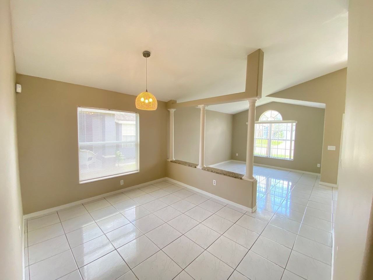 3310 Crystal Creek Boulevard - Photo 4 of 41