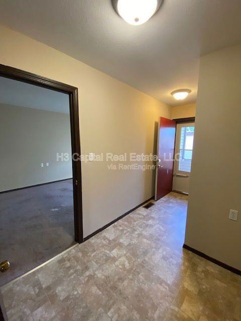 901 2nd St #3 - Photo 5 of 20