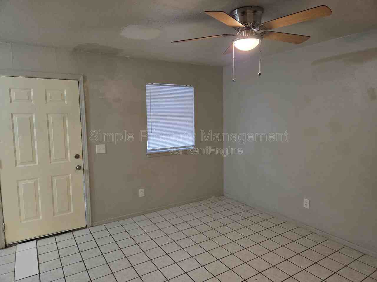 218 Southeast 44th Street #207 - Photo 2 of 8