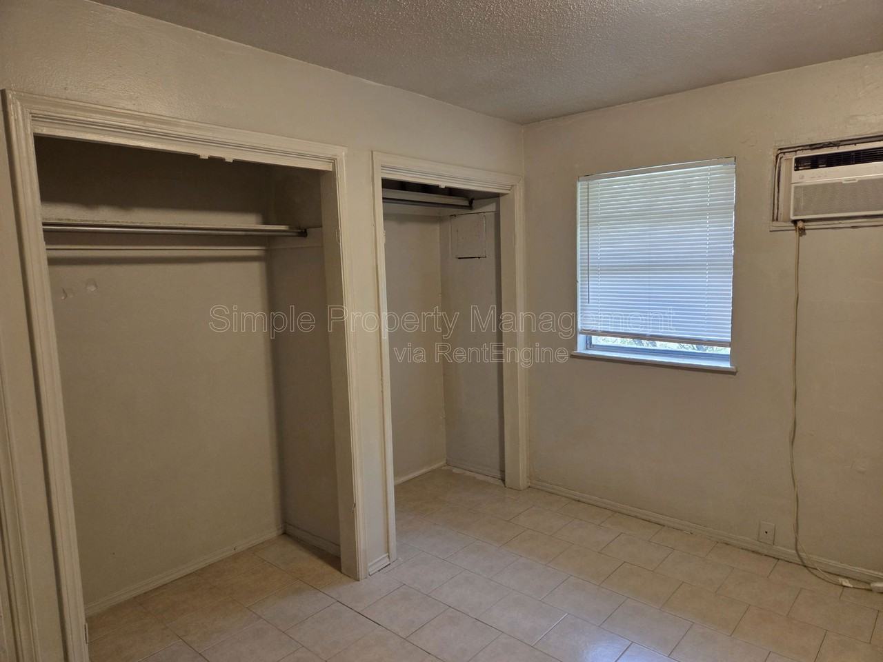 218 Southeast 44th Street #207 - Photo 4 of 8