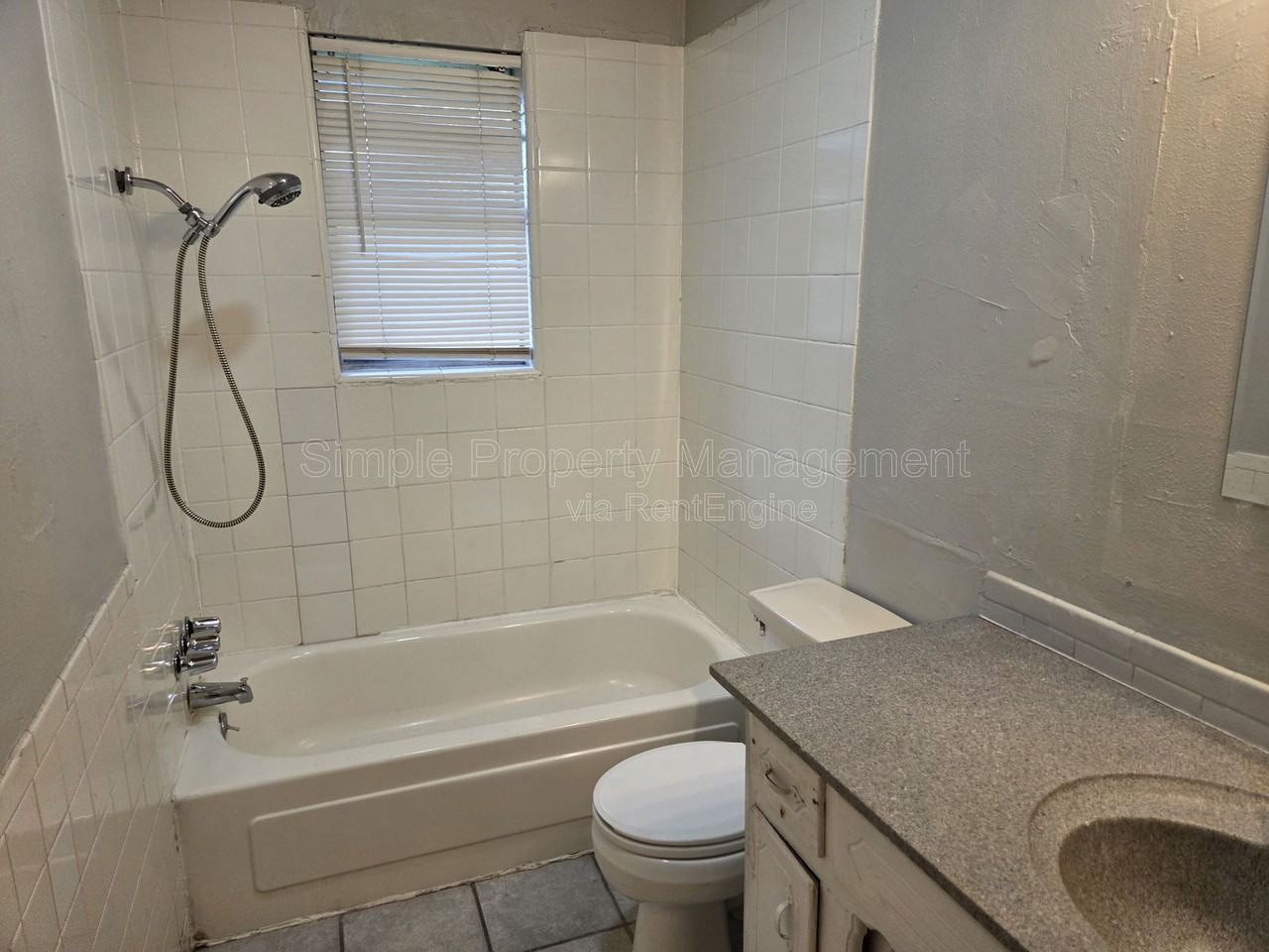 218 Southeast 44th Street #207 - Photo 6 of 8