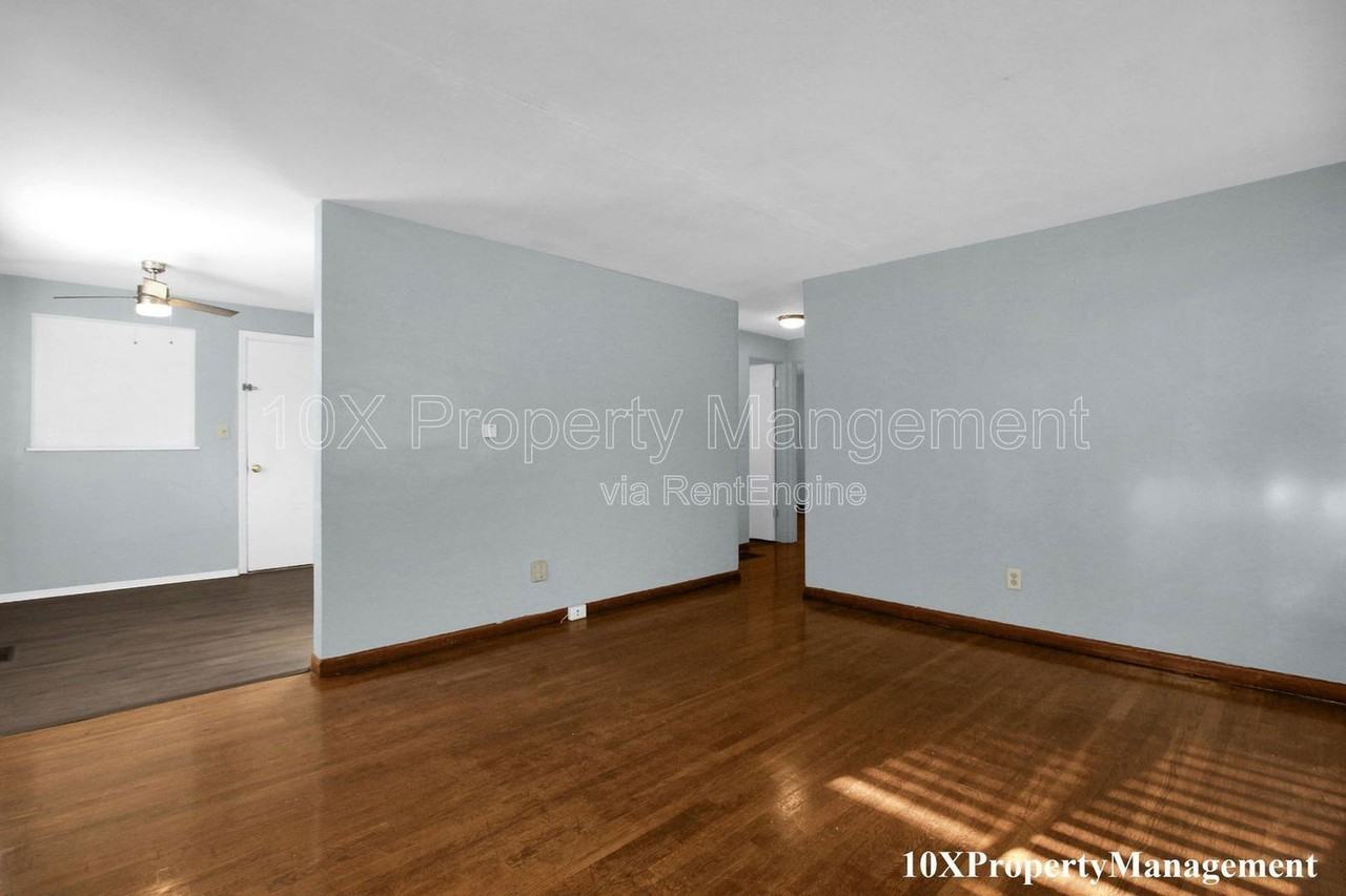 2459 Hiawatha St - Photo 7 of 19