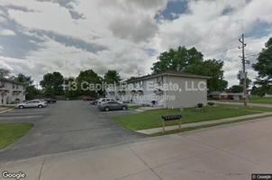 featured image of Autumn Pine Dr/Old Collinsville Rd Townhomes