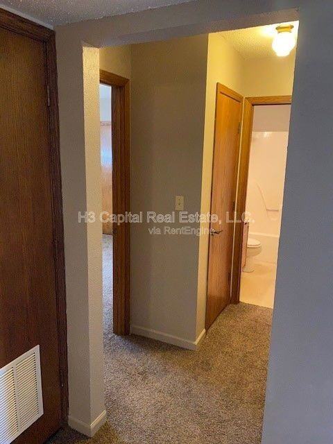 2 Georgetown Dr #B - Photo 4 of 14