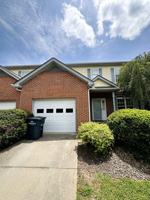 featured image of 901 Autumn Oaks