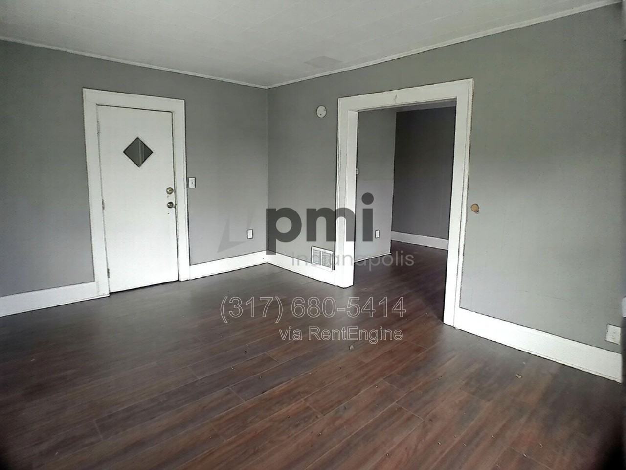 213 1/2 S Madison Ave - Photo 2 of 9