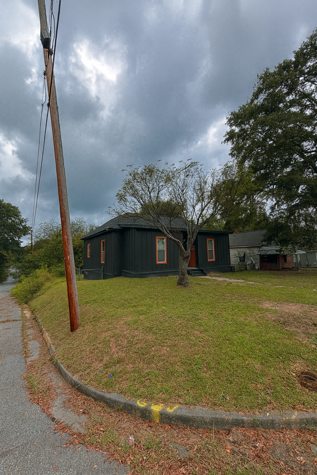 808 Center Street #B