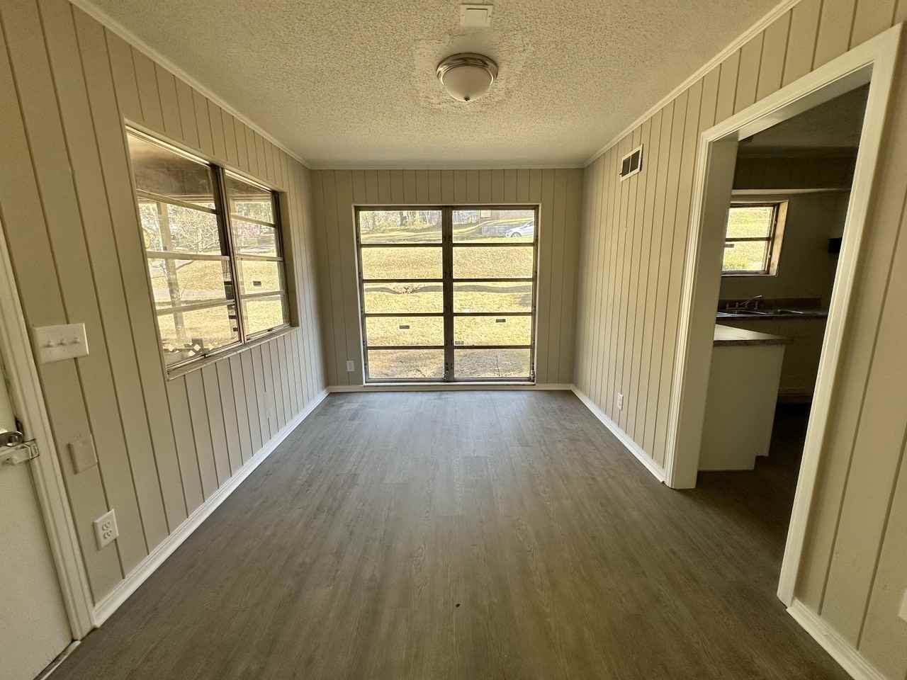 1930 Granville Avenue #1 - Photo 6 of 12