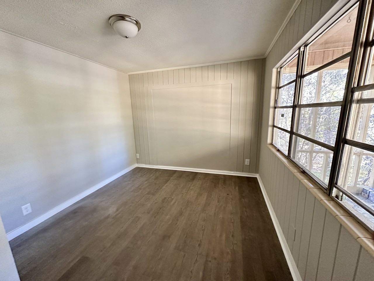 1930 Granville Avenue #1 - Photo 7 of 12