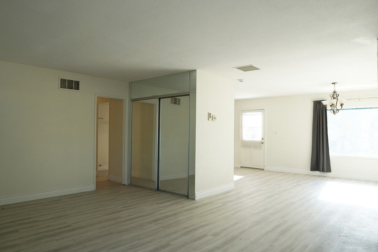 39220 Karen Street #1 - Photo 4 of 24