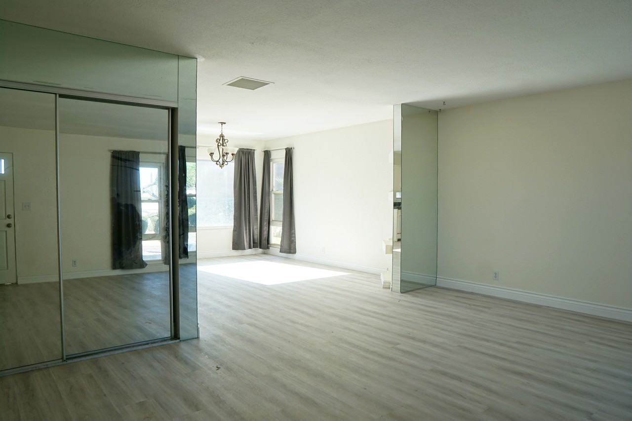 39220 Karen Street #1 - Photo 5 of 24