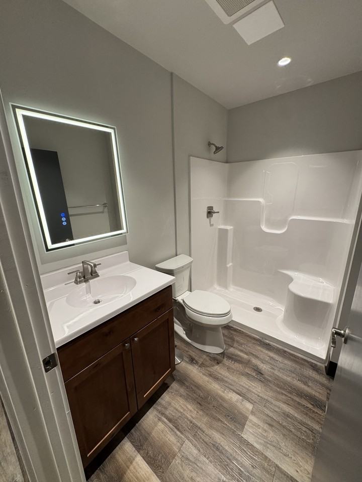 826 W 8th St #826 - Photo 6 of 17