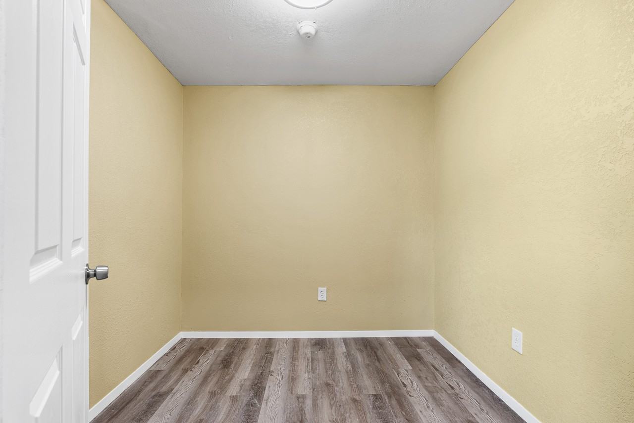 906 Attas Ave #1 - Photo 5 of 10