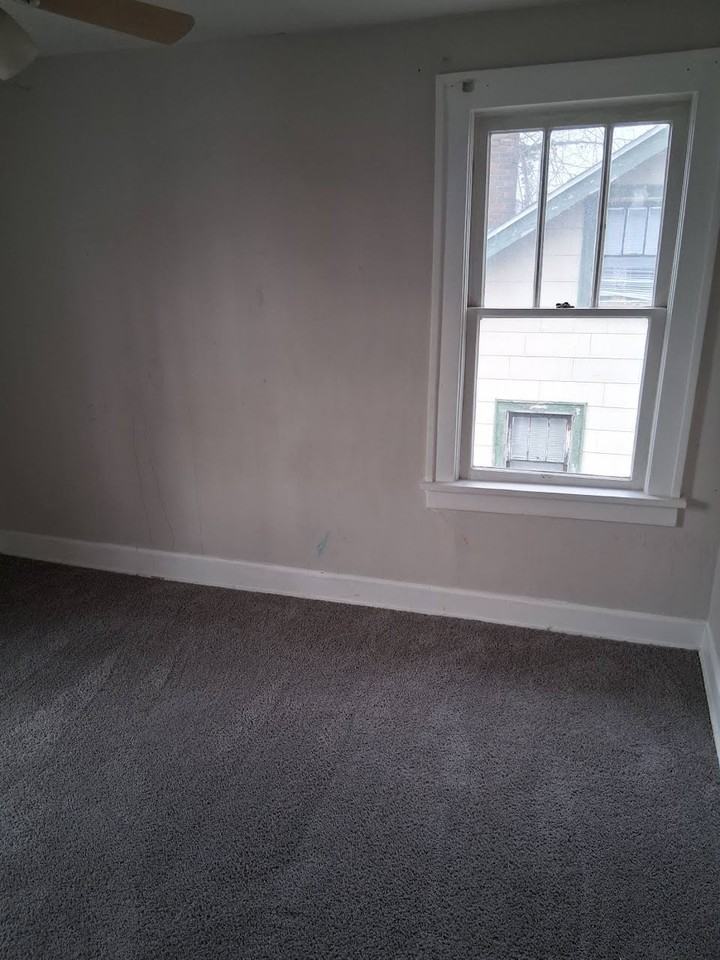 1753 E Kenworth Rd #1 - Photo 4 of 8