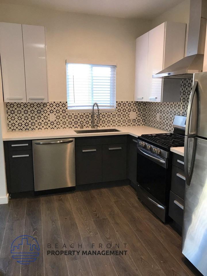 747 S. New Hampshire Ave. - Photo 4 of 10