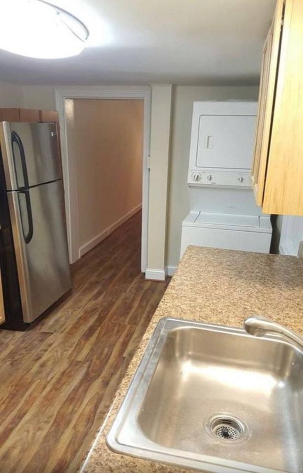 102 E South St #1 - Photo 3 of 16