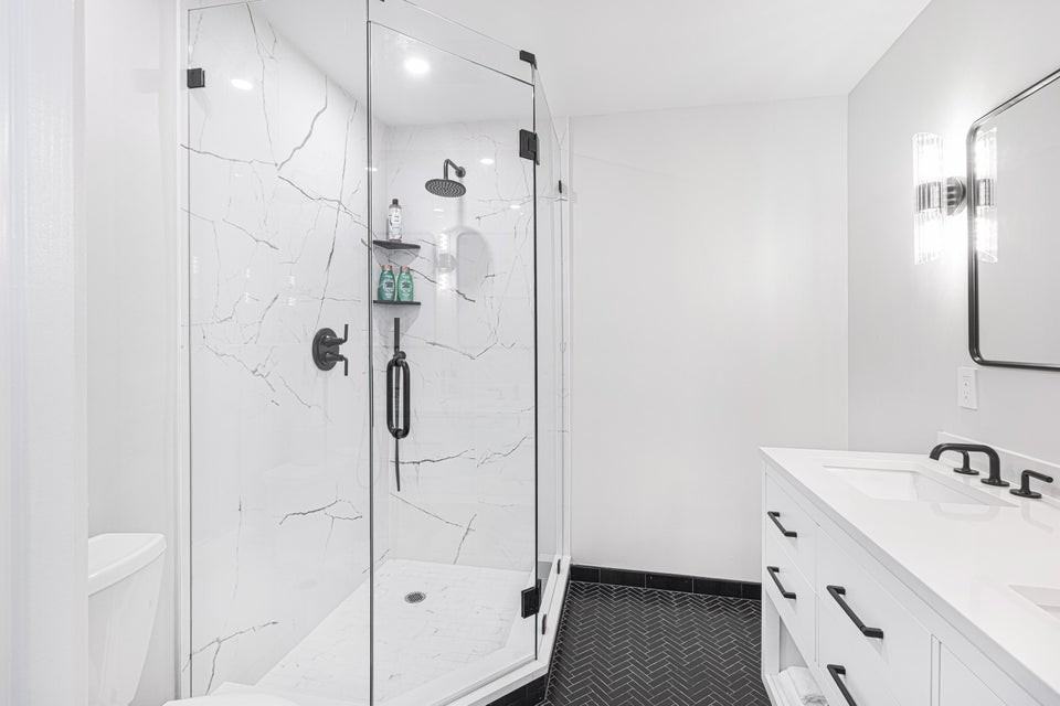 2798 Northeast 2nd Avenue - Photo 7 of 7