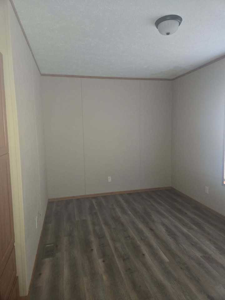 111 S Cedar Dr #26 - Photo 4 of 9