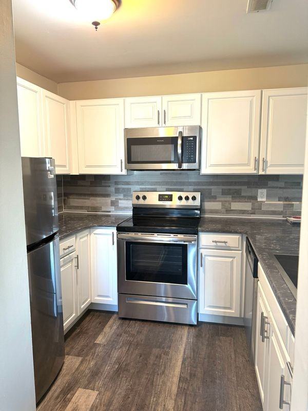 160 Heather Croft - Photo 3 of 7