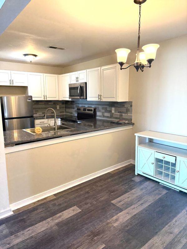 160 Heather Croft - Photo 4 of 7