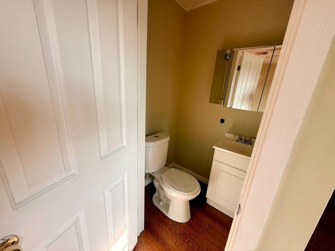 43 Johnson Ave - Photo 2 of 43