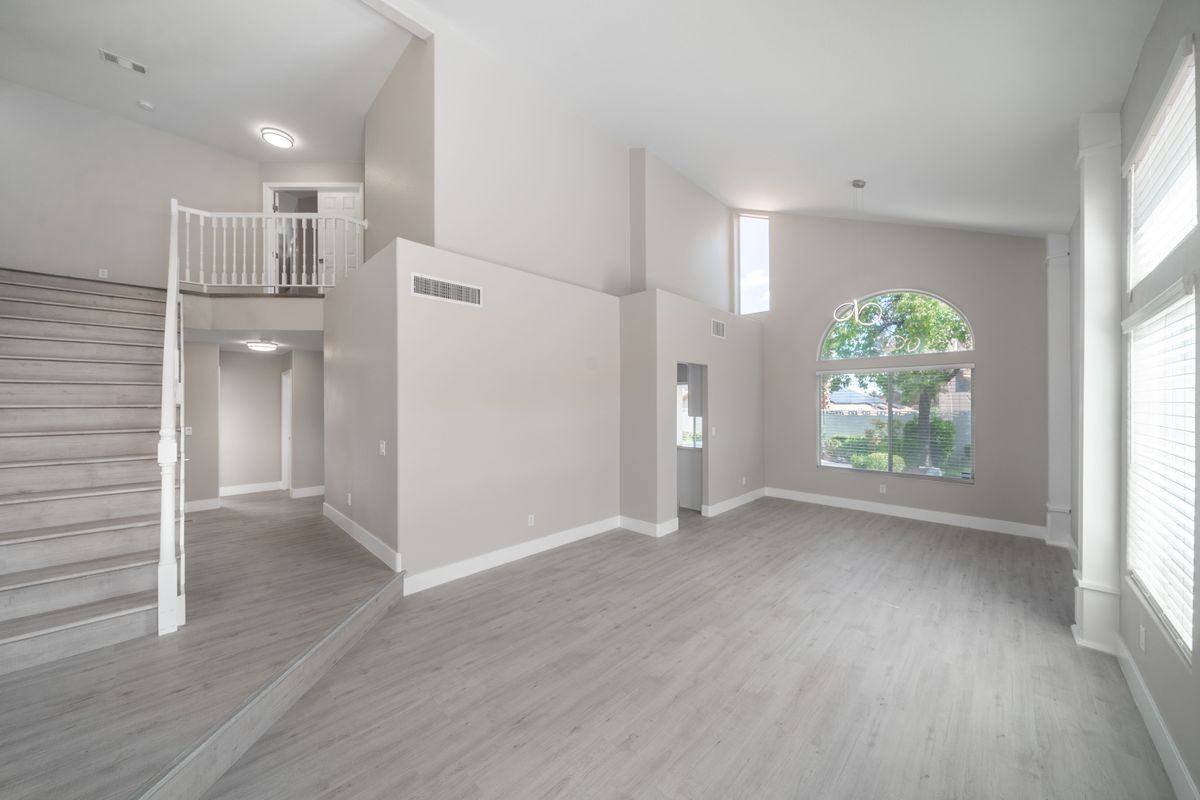 1804 Summit Pointe Dr - Photo 2 of 26