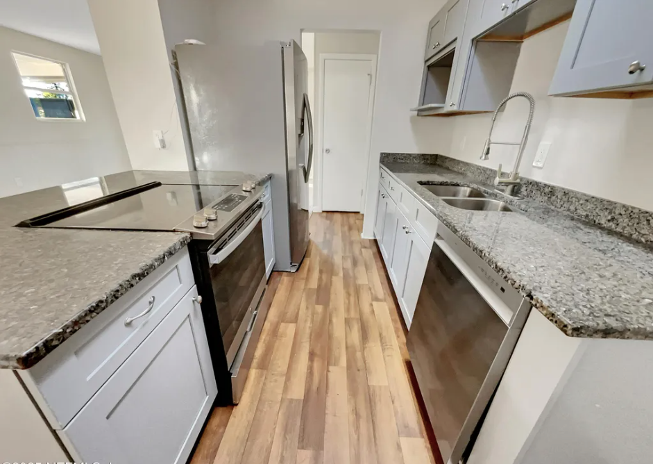 7748 Knoll Drive North - Photo 2 of 22