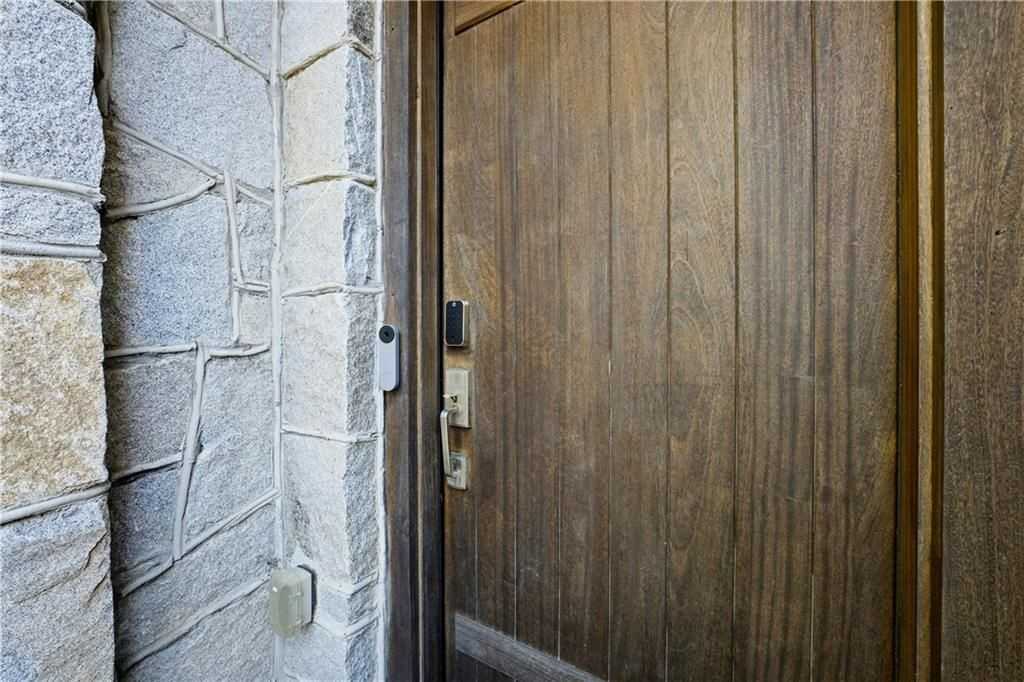 1295 Cumberland Road Northeast - Photo 7 of 50