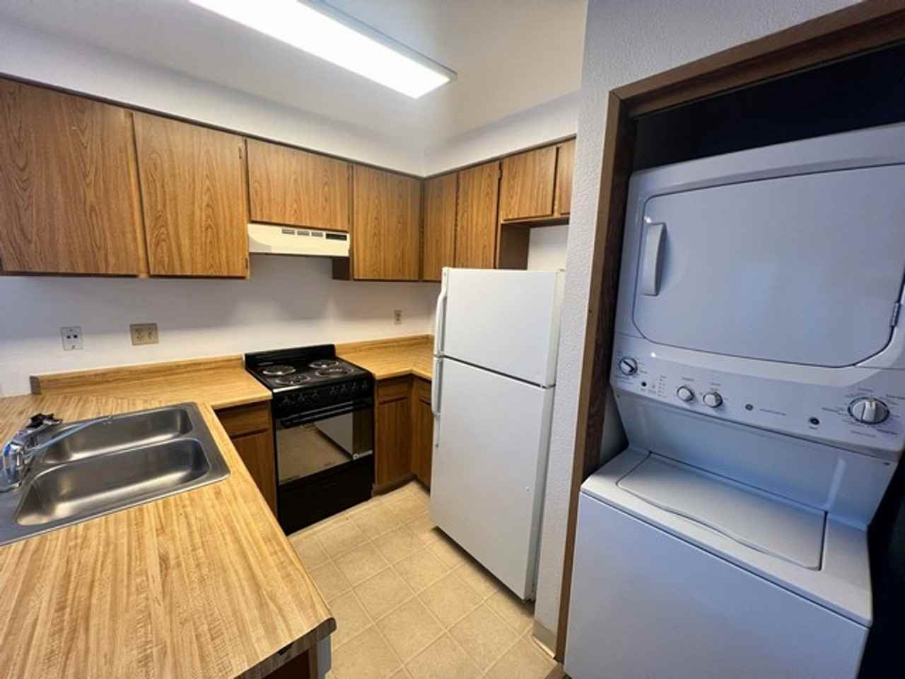 444 East 8th Street #C - Photo 7 of 12