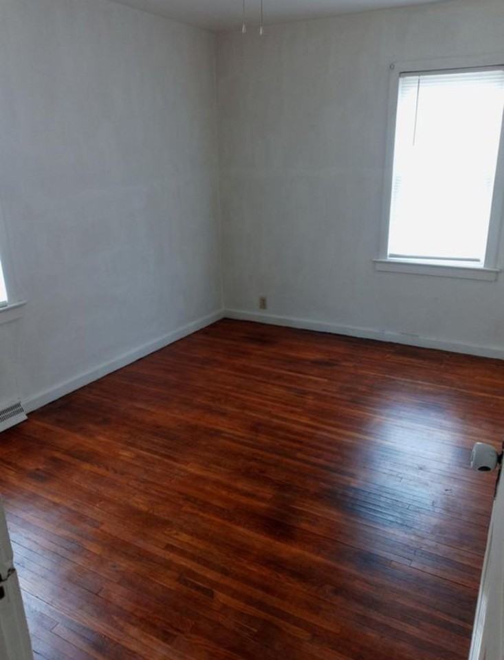 1711 South Elm Street - Photo 7 of 10