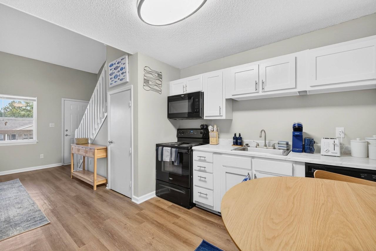 Lofts of Wilmington - Photo 4 of 50