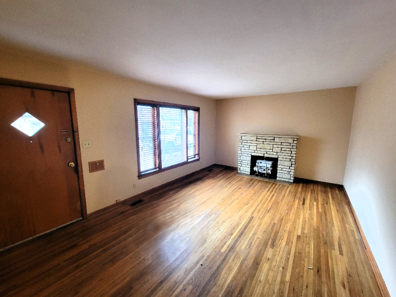 1112 North Woodrow Avenue - Photo 3 of 14