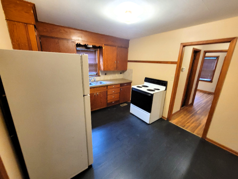 1112 North Woodrow Avenue - Photo 7 of 14