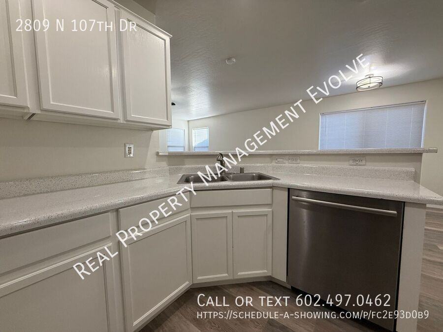 2809 North 107th Drive - Photo 5 of 28