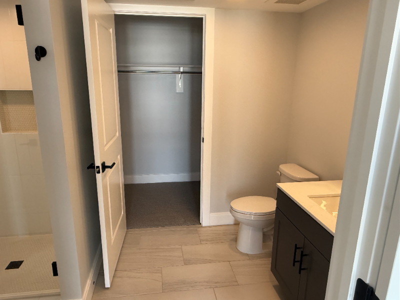 1840 Market Street #402 - Photo 5 of 12