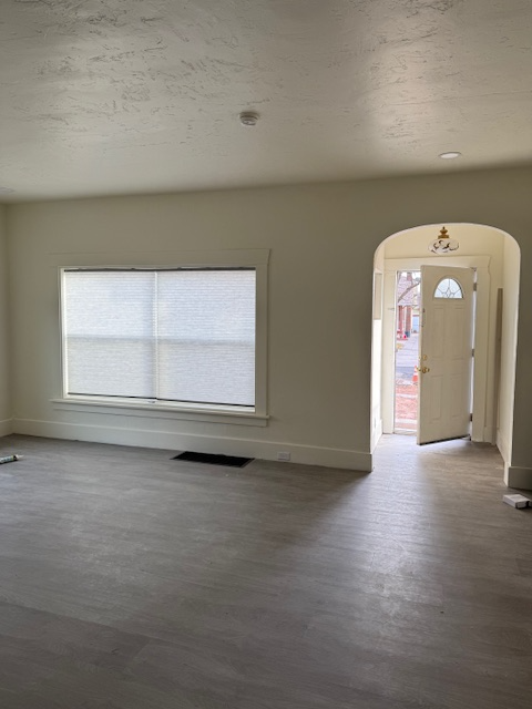 1236 Ouray Ave - Photo 2 of 12