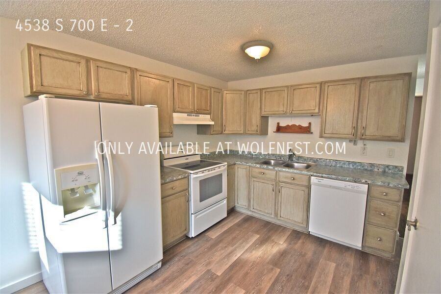 4538 S 700 E #2 - Photo 5 of 23