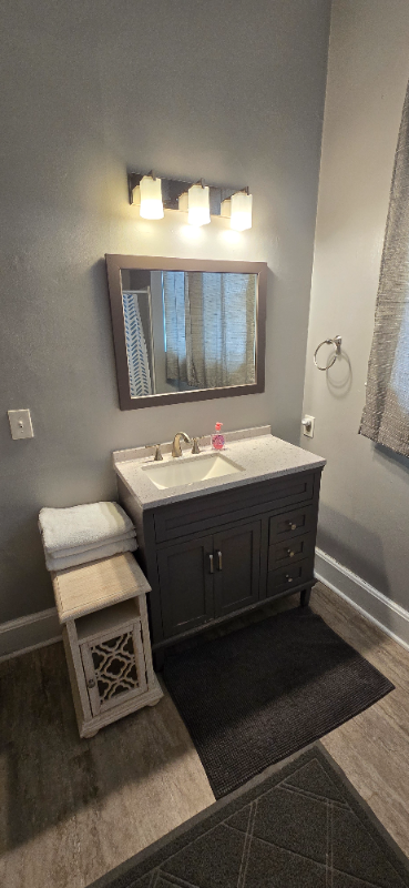 216 North Summit Street #B - Photo 7 of 7