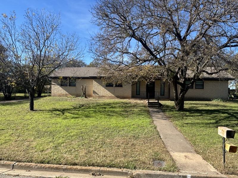 1931 Post Oak Dr - Photo 2 of 19