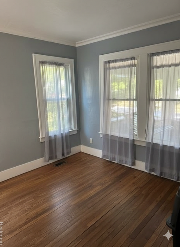 1412 Durand Street - Photo 3 of 12