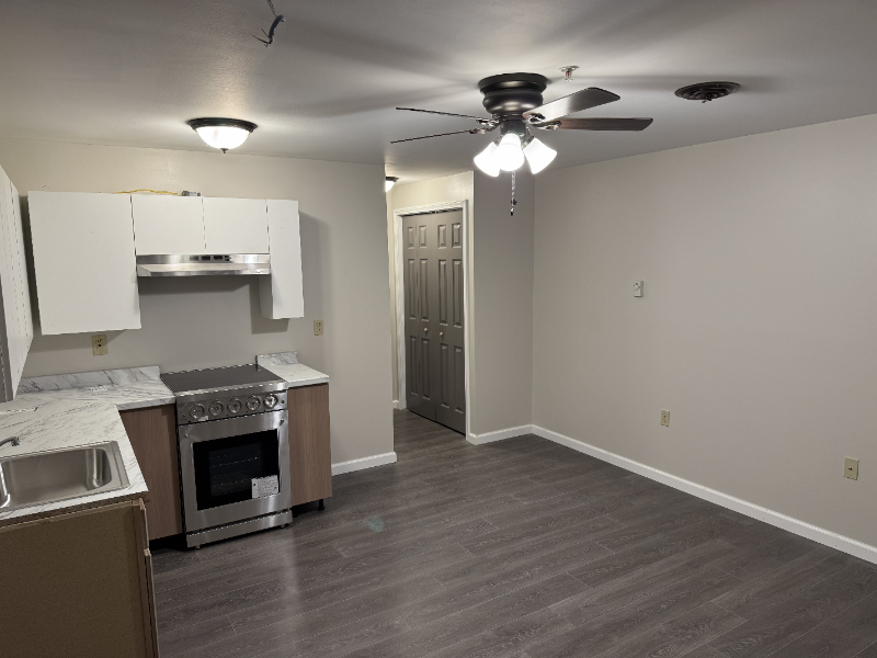 355 S Main St #A5 - Photo 5 of 10