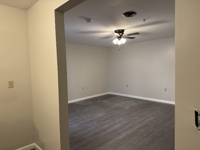 355 S Main St #A4 - Photo 6 of 14