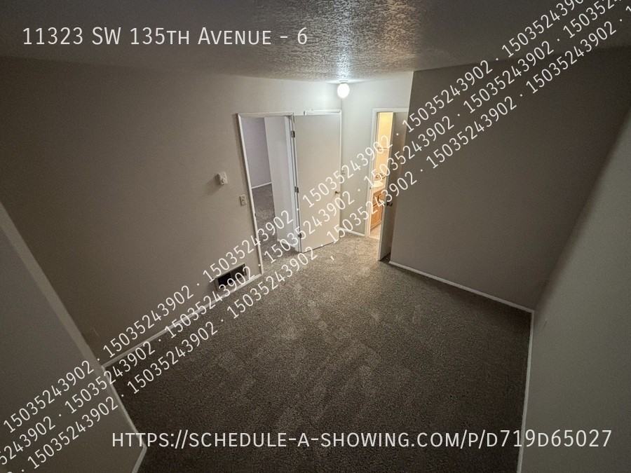 11323 Sw 135th Ave #6 - Photo 3 of 33